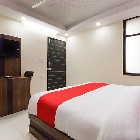Hotel O Maharaja Gold New Delhi Extérieur photo