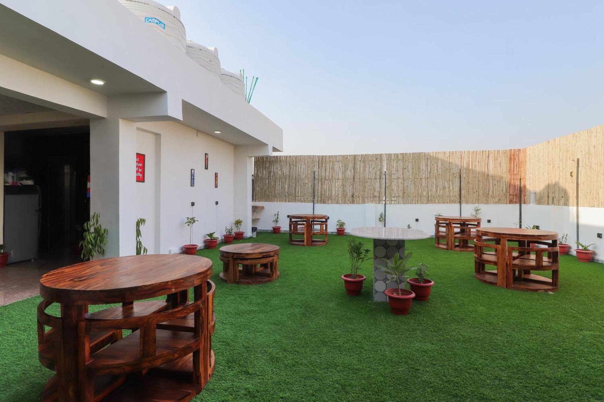 Hotel O Maharaja Gold New Delhi Extérieur photo
